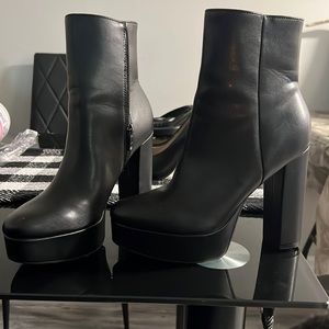 Platform high black boots worn once !!!!!